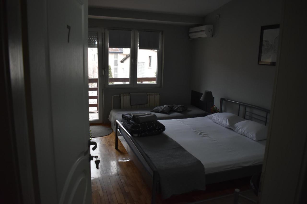 Guest House Kozle Skopje Ngoại thất bức ảnh