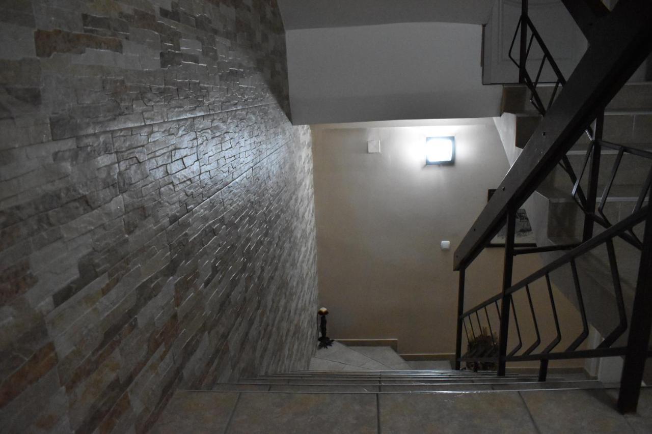 Guest House Kozle Skopje Ngoại thất bức ảnh