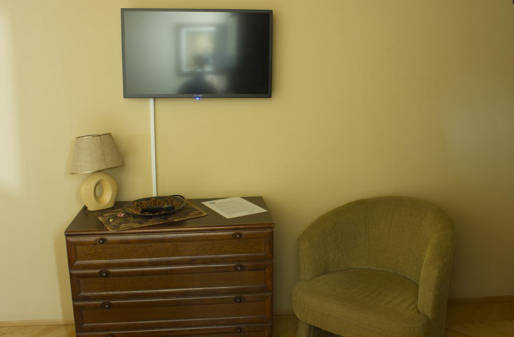 Guest House Kozle Skopje Ngoại thất bức ảnh